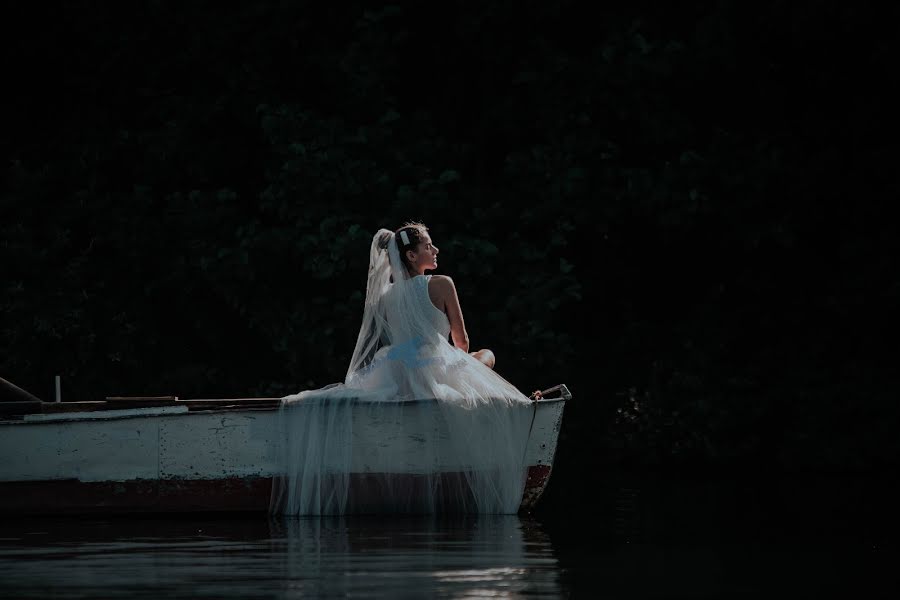 Fotógrafo de casamento Iliya Adamiya (iliaadamia). Foto de 29 de agosto 2019