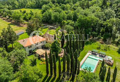 Villa avec piscine et jardin 2