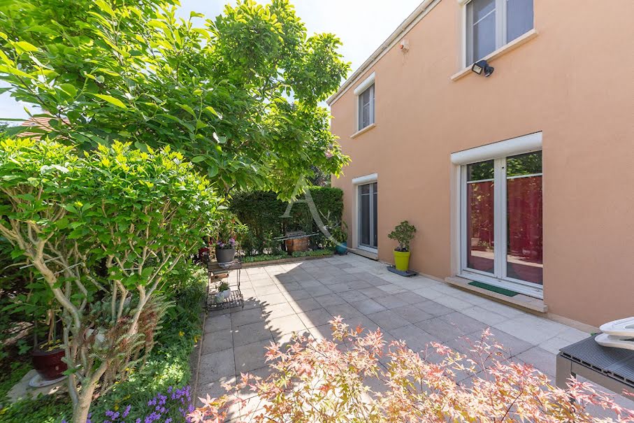 Vente maison 4 pièces 81.08 m² à Champs-sur-Marne (77420), 404 000 €