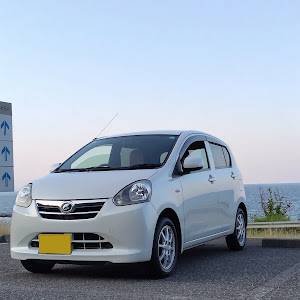 ミライース LA300S