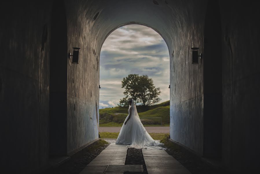 Fotógrafo de bodas Aaro Keipi (aarography). Foto del 17 de junio 2019