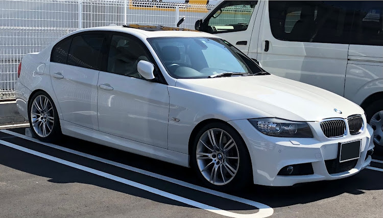 3シリーズ セダンのBMW好きと繋がりたいに関するカスタム事例の投稿画像1枚目