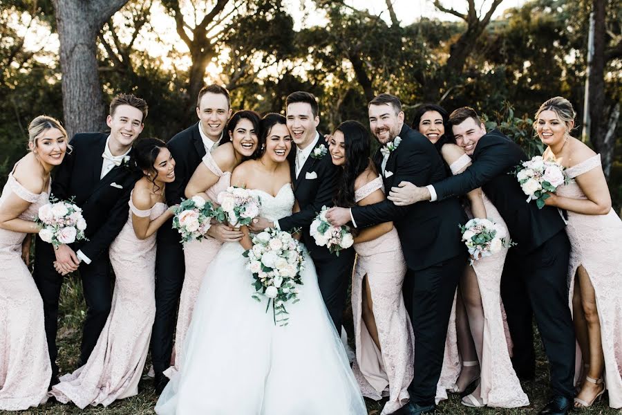 Fotógrafo de casamento Cyron Sobrevinas (capturedframes). Foto de 13 de fevereiro 2019