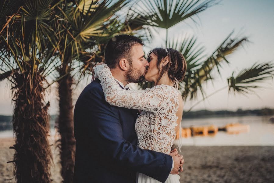 Fotógrafo de casamento Łukasz Pietrzak (lukaszpietrzak). Foto de 23 de junho 2020