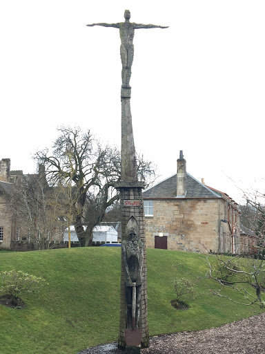 Calderglen Totem