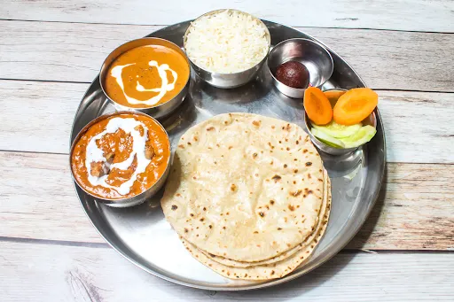 Jain Soya Chaap With Dal Makhani Thali