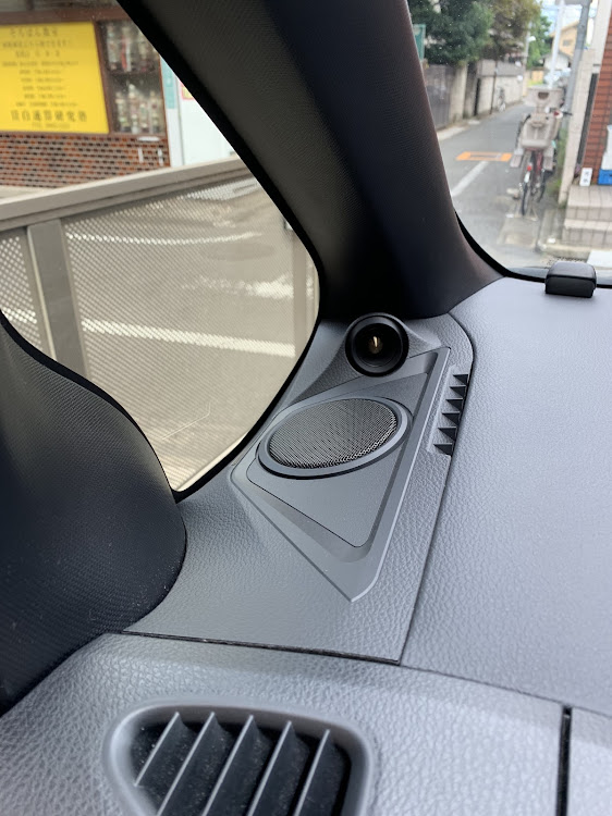 ノアのDIY・スピーカー交換に関するカスタム事例の投稿画像2枚目
