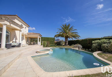 House with pool and terrace 1