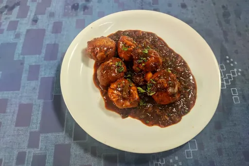 Veg Manchurian Momos [6 Pieces]