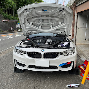 M4 クーペ F82