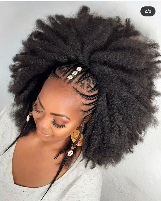 lady wearing Fulani braids with hair out