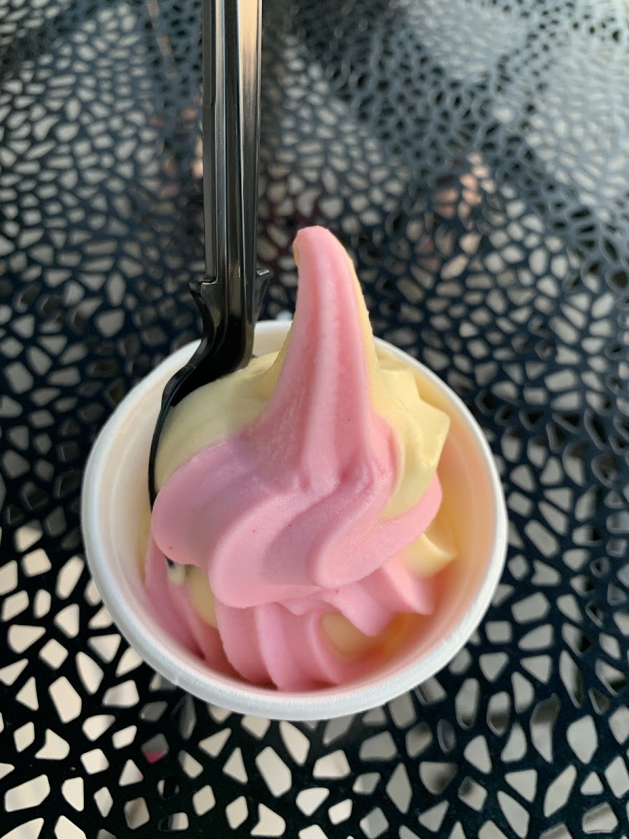 Pinneaple ans watermelon dole whip