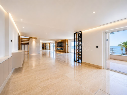 Apartment 4