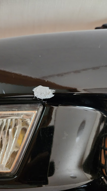 アルテッツァのバンパー補修・パテ盛り・DIY・車とは関係ない投稿申し訳ございませんに関するカスタム事例の投稿画像16枚目