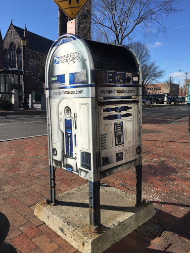 R2D2 Mailbox