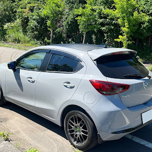 MAZDA2 DJLFS