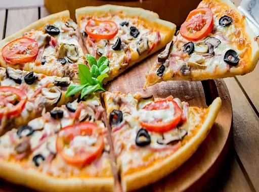 Mediterranean Pizza