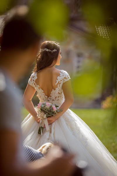 Fotografo di matrimoni Rigli Lutaj (riglilutaj). Foto del 6 febbraio 2019