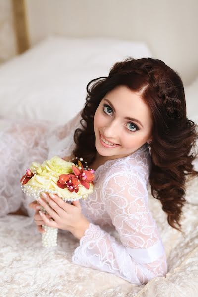 Wedding photographer Valeriya Kasperova (4valerie). Photo of 13 April 2015