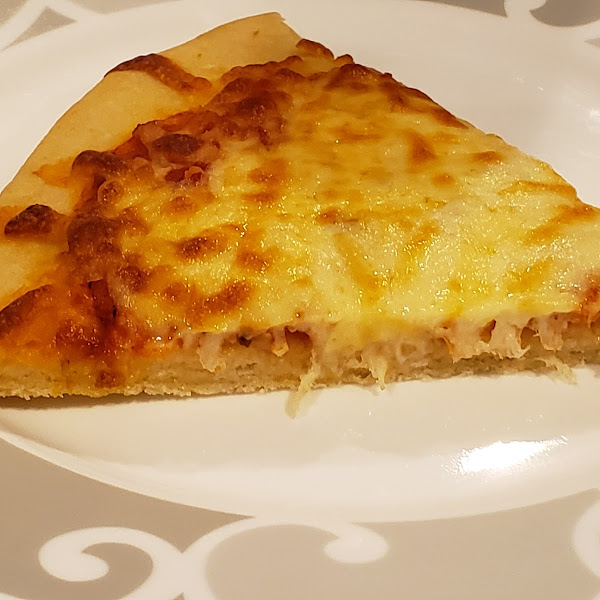 Cheese pizza slice