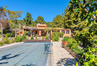 House with pool and terrace 2