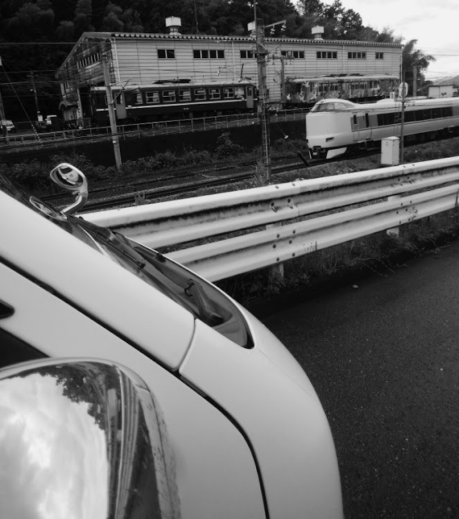 ハイエースバンの全国ちび箱連合会・ちび黒１５秒劇場お休みに関するカスタム事例の投稿画像2枚目