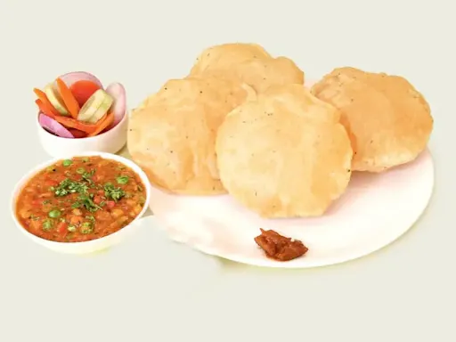 Poori With Aloo Curry 3 Pc