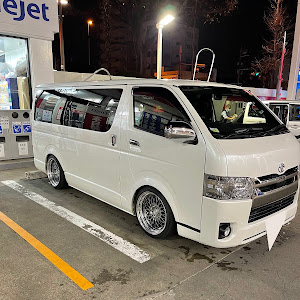 ハイエースバン