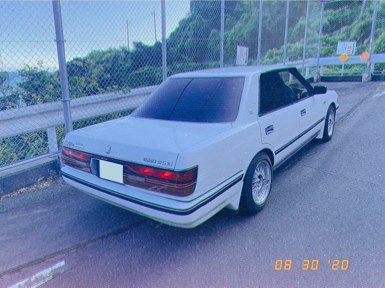 クラウンセダンの#旧車・静岡県・クルマ好きと繋がりたい・13クラウン・ドライブに関するカスタム事例の投稿画像2枚目