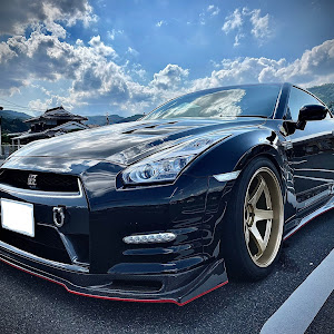 NISSAN GT-R R35