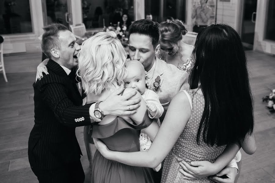 結婚式の写真家Roman Polyanin (photoroman)。2019 12月18日の写真