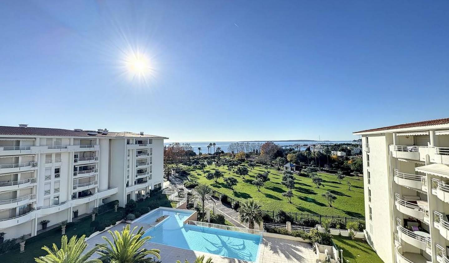 Appartement avec terrasse et piscine Juan les pins