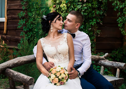 Wedding photographer Natalya Tiunova (natalitiunova75). Photo of 22 October 2019