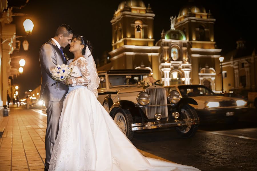 Fotógrafo de bodas Julio Urquiaga (juliourquiaga). Foto del 19 de marzo 2016