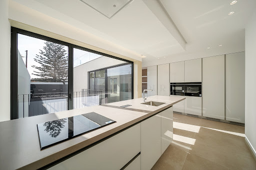 Villa avec piscine en bord de mer 4