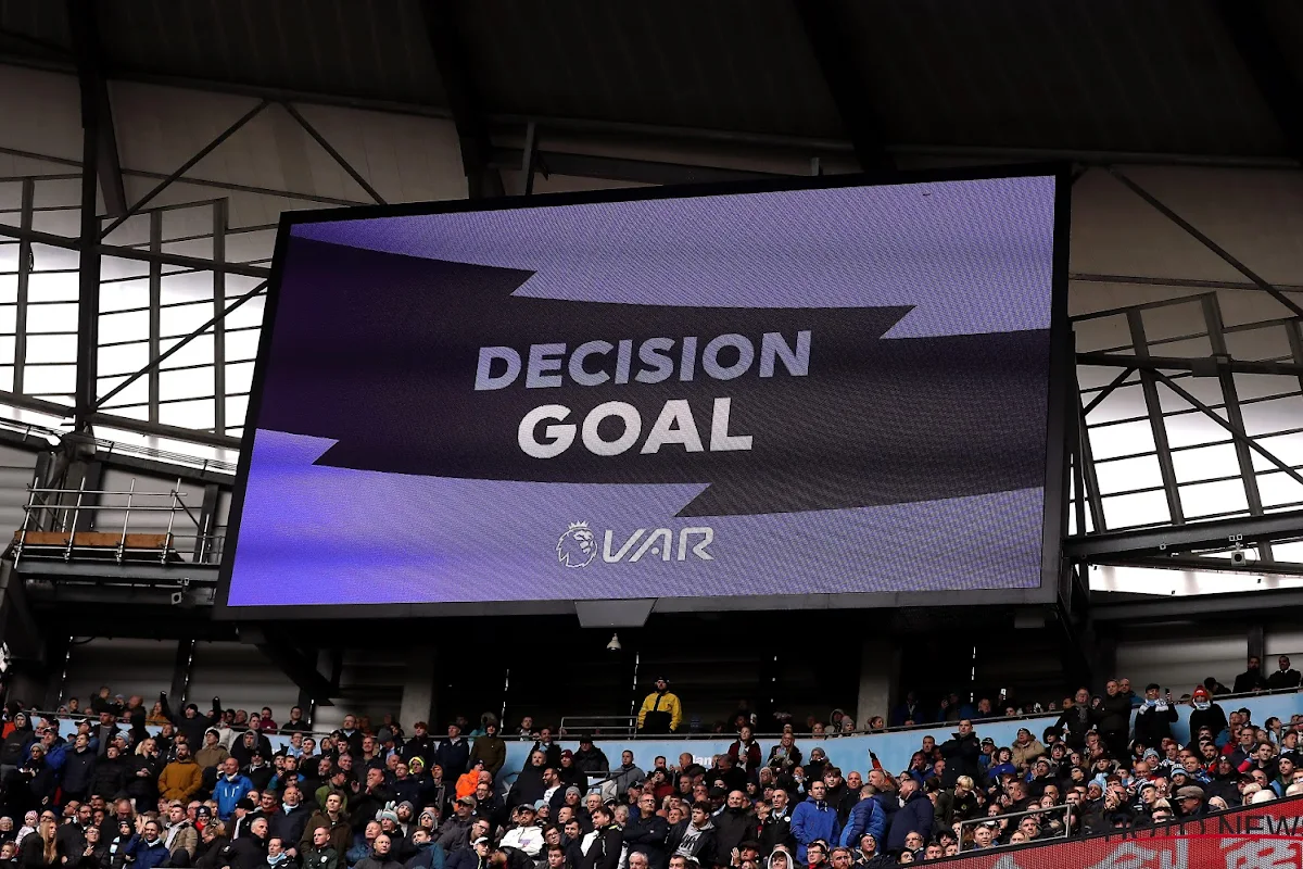 Une utilisation différente du VAR en Premier League pourrait voir le jour