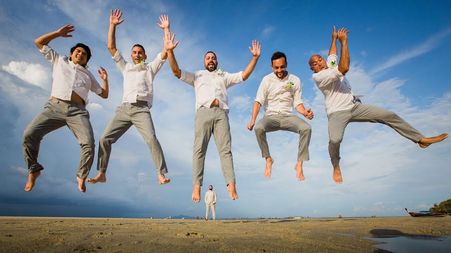 Fotógrafo de bodas Ratchakorn Homhoun (roonphuket). Foto del 8 de junio 2019