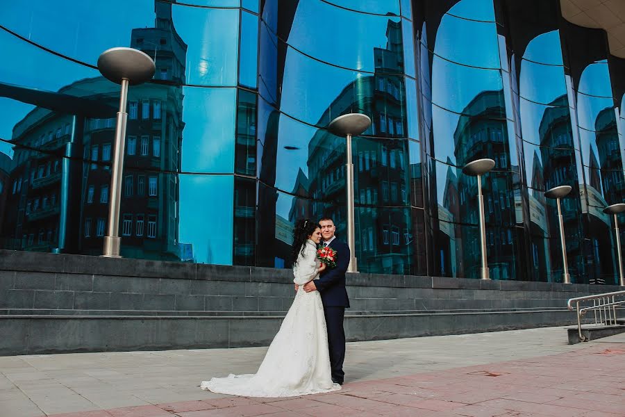 Fotógrafo de bodas Alisa Pavlova (alyapavlovansk). Foto del 30 de marzo 2019