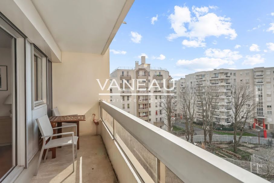 Vente appartement 2 pièces 49.01 m² à Issy-les-Moulineaux (92130), 300 000 €