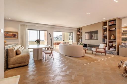 Apartment with terrace 2