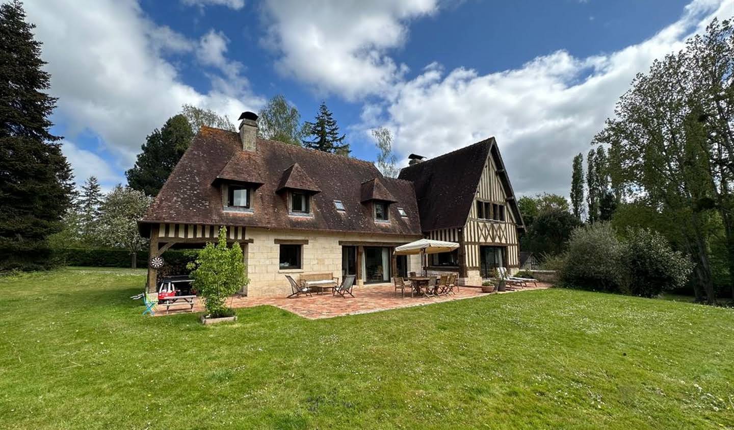 House with pool and garden Tourgéville