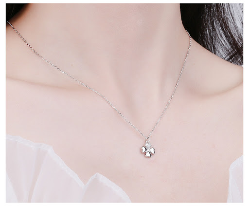 Title 5, 925 Sterling Silver Simple Temperament Clavicle...