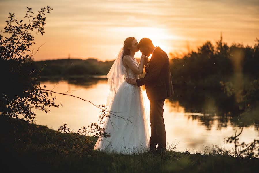 Wedding photographer Elena Oskina (oskina). Photo of 24 June 2022