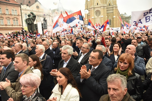 Sindikati Sloga: Zaposleni da se odupru primoravanju da odlaze na mitinge SNS