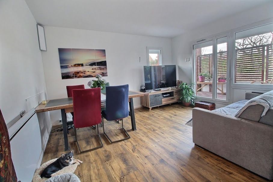 Vente appartement 2 pièces 52 m² à Montigny-le-Bretonneux (78180), 231 000 €