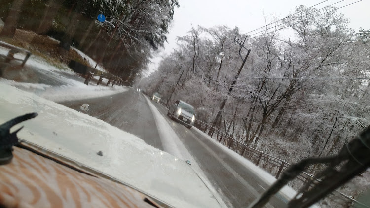 グロリアワゴンの山梨ドライブ・鹿肉カレー・ジビエ料理・季節外れの雪・夏タイヤで雪道に関するカスタム事例の投稿画像6枚目