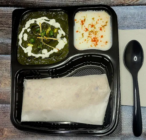 Palak Paneer, Raita & 4 Roti