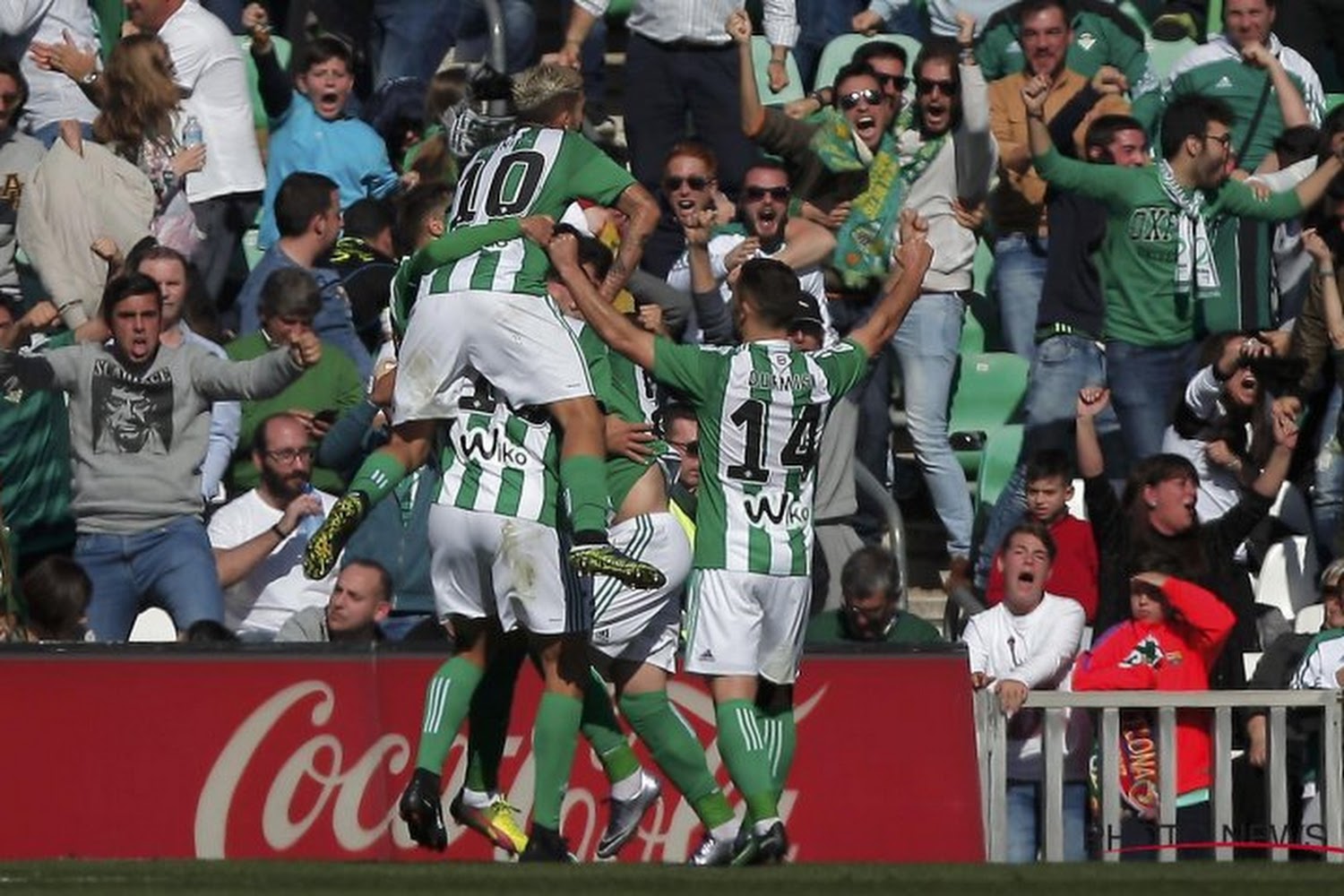 El Real Betis gana la final de la Copa de España tras un penalti ante el Valencia (5-4)