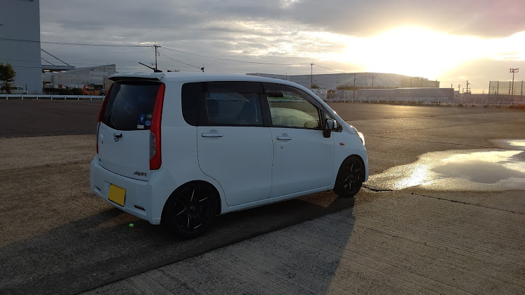 ムーヴの朝日と愛車・早起きに関するカスタム事例の投稿画像1枚目