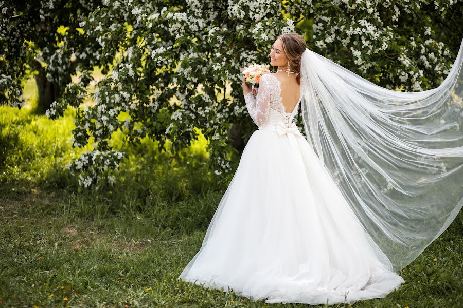 Wedding photographer Rinat Kuyshin (rinatkuyshin). Photo of 21 July 2018